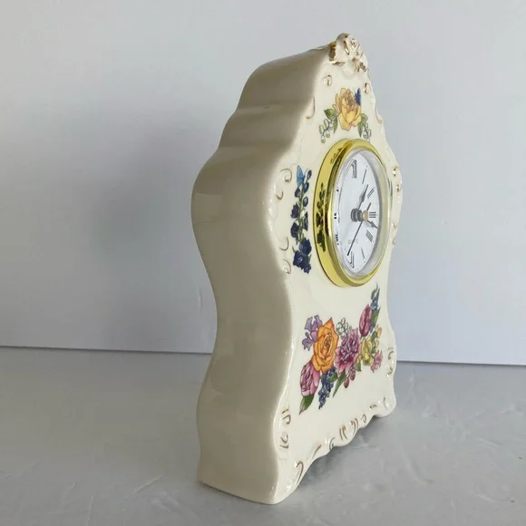 Table clock - Picture 6 of 10